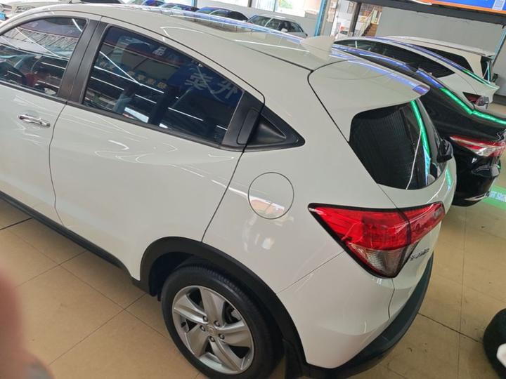 Vezel 2020 1.5L CVT Elite photo 4