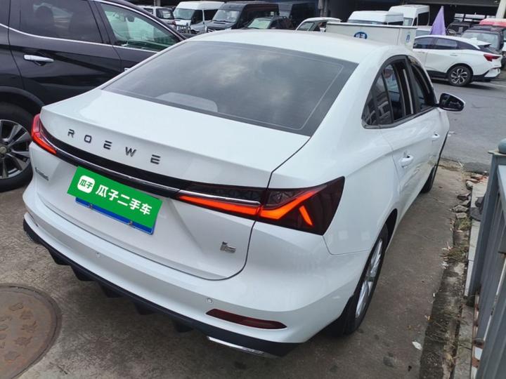 i5 2023 1.5L CVT Luxury photo 6