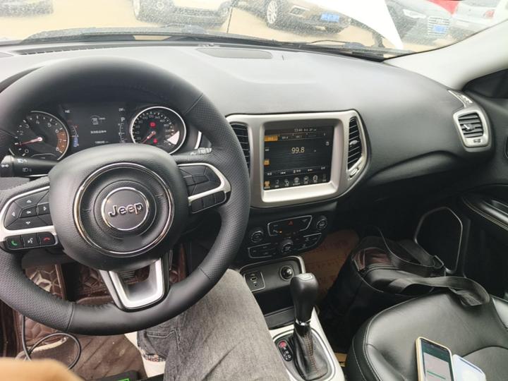 Compass 2017 200T AT photo 5