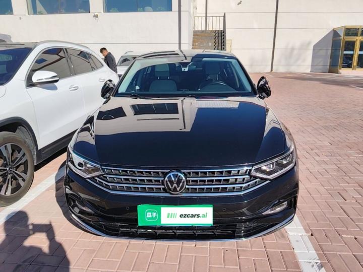 Magotan 2023 200 Anniversary Edition 330TSI DSG Luxury photo 2