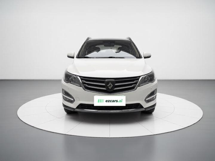 560 2015 1.8L MT Luxury photo 2