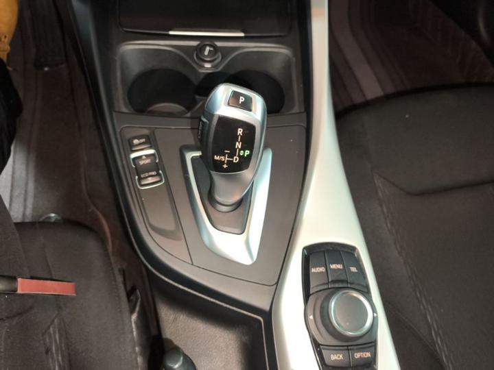 1 Series Imported 2013 Facelift 118i Leading photo 8