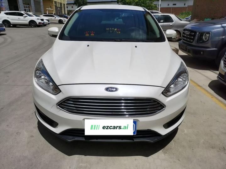 Focus 2017 Sedan 1.6L AT Comfort photo 2