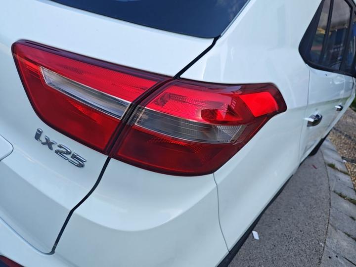 ix25 2015 1.6L AT RWD Smart GLS photo 7