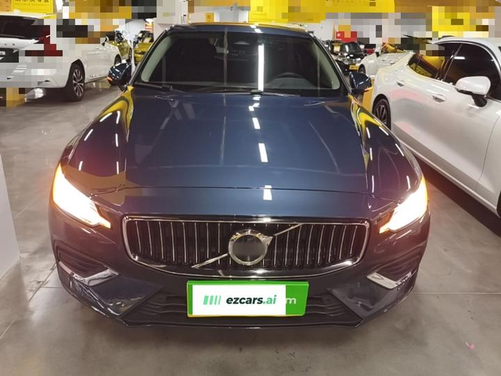 S60 2023 B4 Luxury photo 2