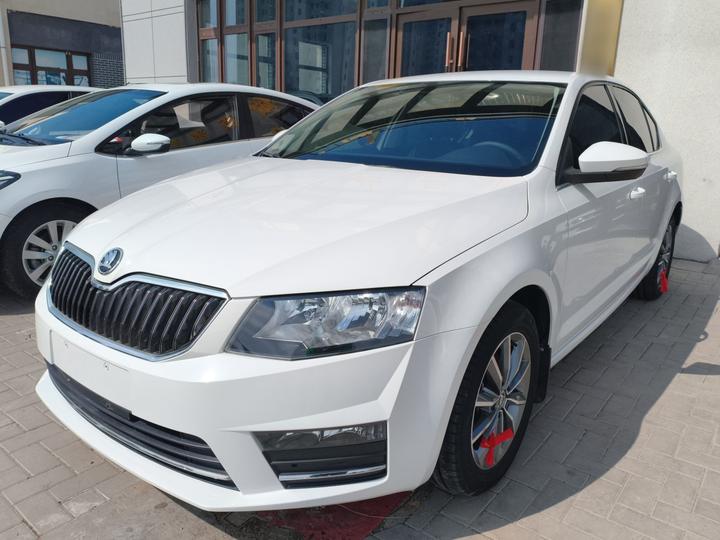 Octavia 2017 Classic 1.6L MT Comfort