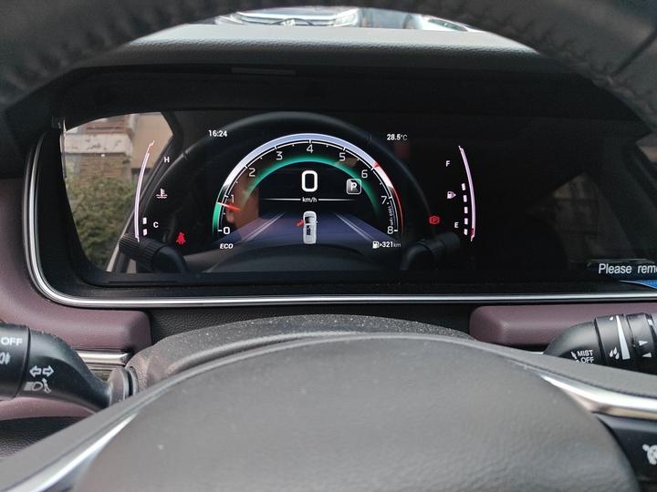 GAC Trumpchi M6 2023 PRO 270T DCT Luxury photo 4