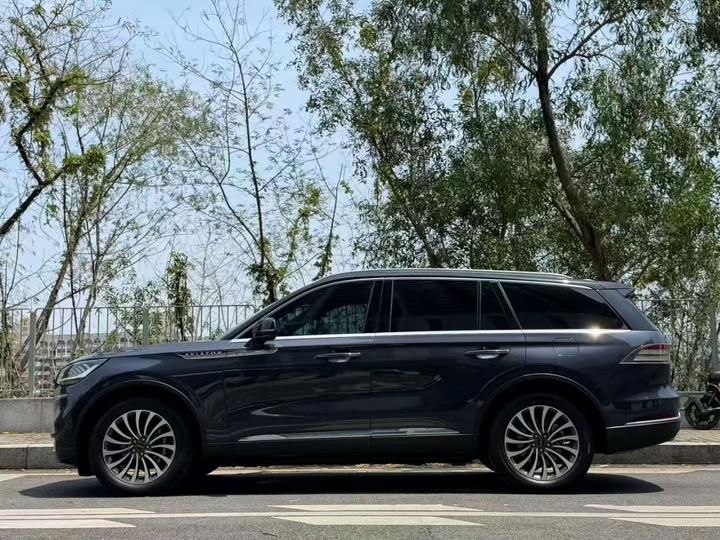 Aviator 2021 3.0T V6 AWD photo 2
