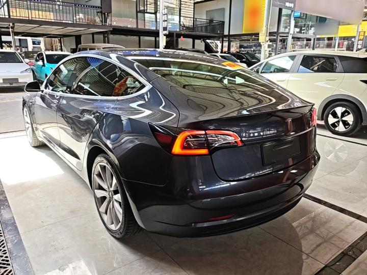 Model 3 2019 Standard Range RWD Upgraded photo 4
