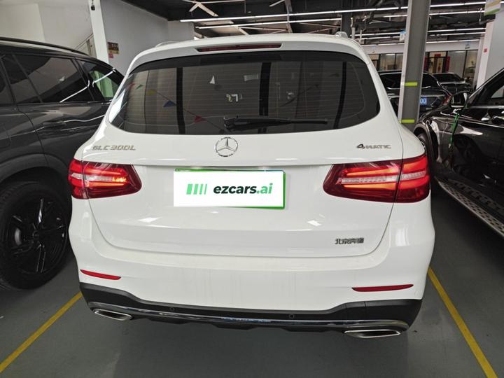 GLC 2019 GLC 300 L 4MATIC Dynamic photo 3