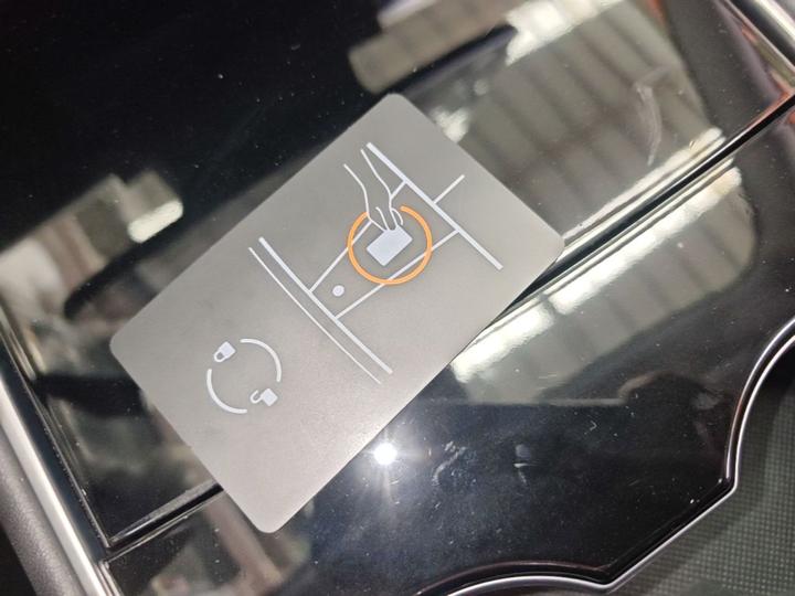 Model 3 2020 Standard Range RWD Upgraded photo 8