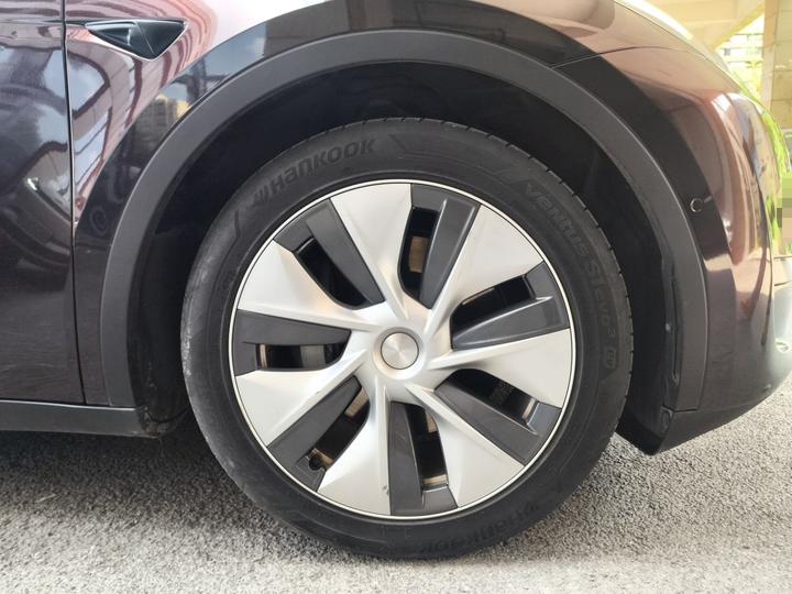 Model Y 2022 RWD photo 8