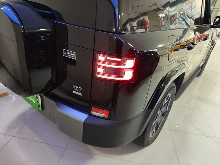 Fang Cheng Bao 7 2025 135KM RWD Pro photo 7