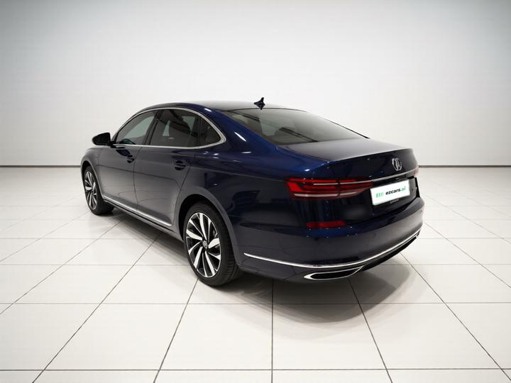Passat 2023 Facelift 380TSI Luxury photo 4