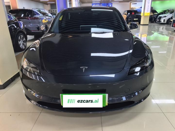 Model 3 2023 RWD photo 2