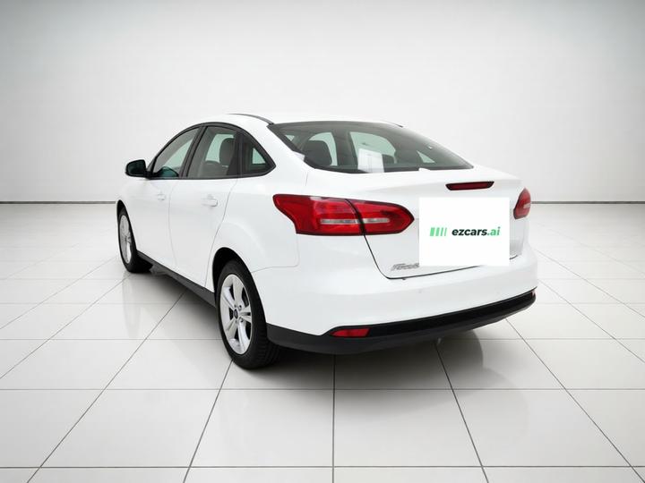 Focus 2017 Sedan 1.6L MT Comfort photo 4