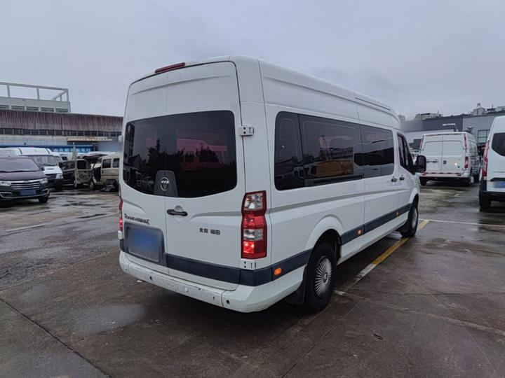 View 2017 2.8T E Long Wheelbase 4J28TC3 photo 4