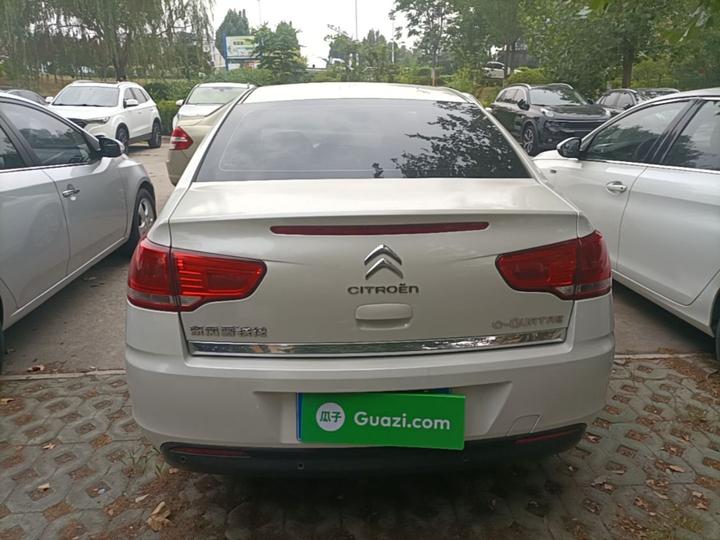 2013 Sedan 1.6L AT photo 3