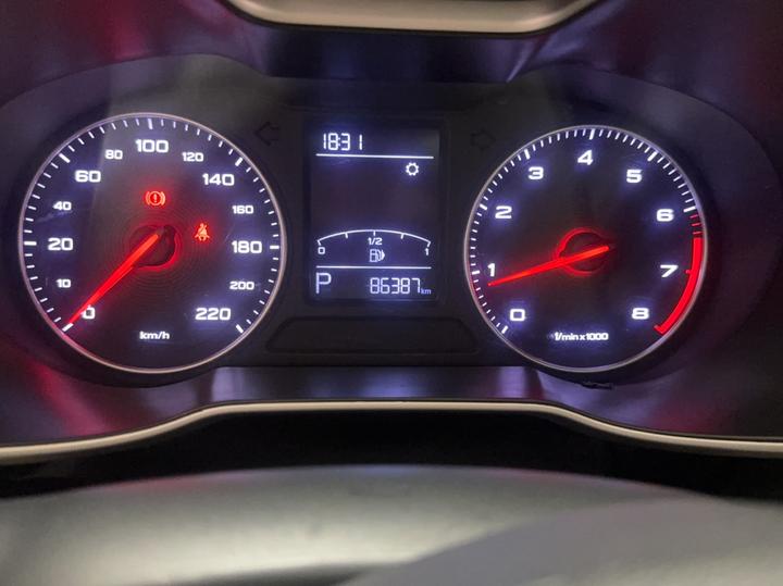 ZS 2017 1.5L AT Luxury photo 7