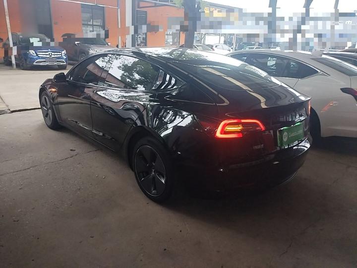 Model 3 2022 RWD photo 4