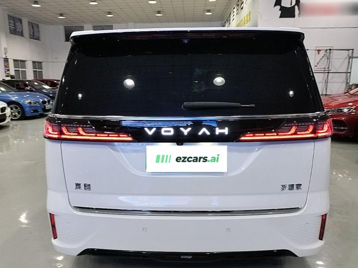 Voyah Dreamer 2025 PHEV AWD Premium Qiankun photo 3