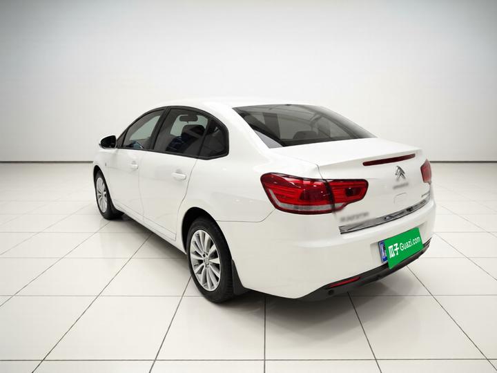 2013 Sedan 1.6L AT photo 4