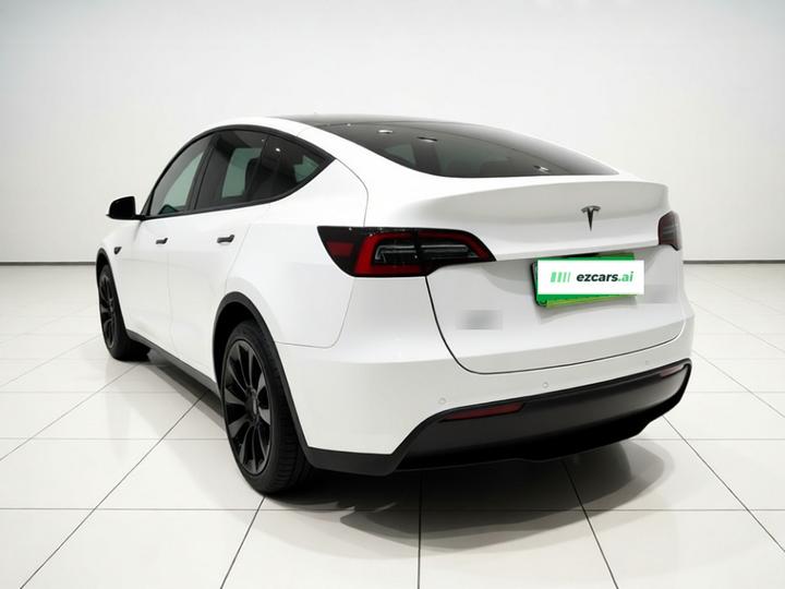 Model Y 2022 Facelift RWD photo 4