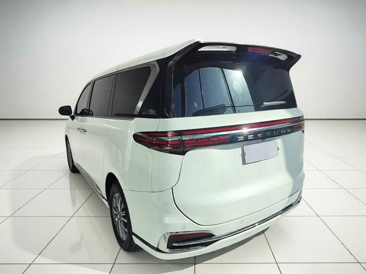 Bestune M9 2023 2.0T Exclusive photo 4