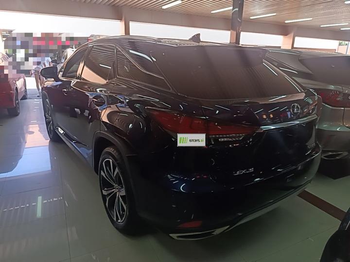 RX 2020 Facelift 300 AWD Elegant photo 4