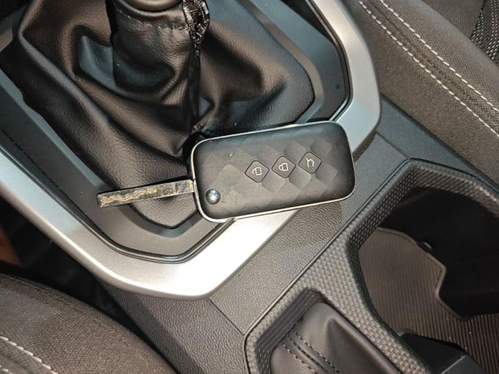 Wuling 2022 1.5L MT photo 8