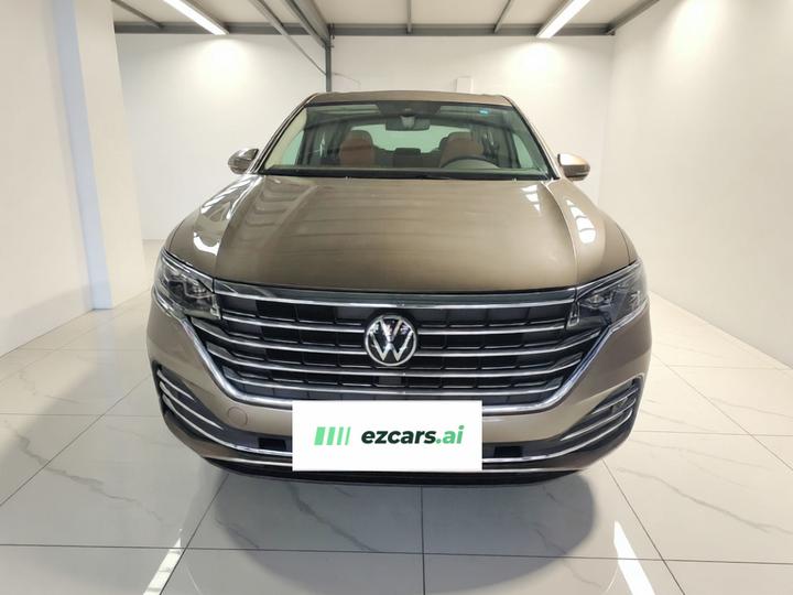 Viloran 2020 380TSI Premium photo 2