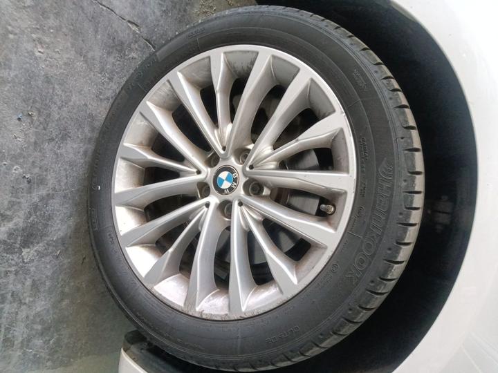 5 Series 2021 525Li Luxury photo 8