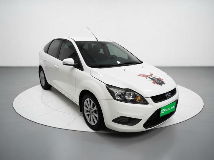 Focus 2013 Hatchback Classic 1.8L MT photo 3