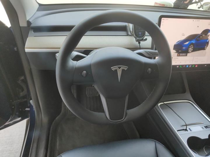 Model Y 2023 Long Range AWD photo 6