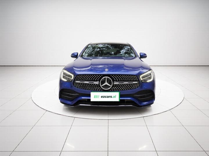 GLC Coupe 2020 GLC 260 4MATIC Coupe SUV photo 2