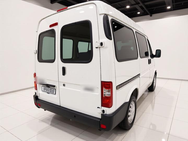 Transit 2019 2.8T Short Wheelbase 6-Seater China VI JX493 photo 5