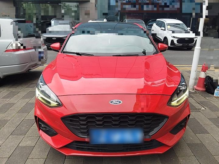 Focus 2021 Hatchback EcoBoost 180 AT ST Line photo 2