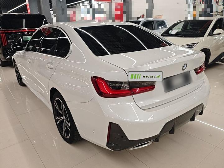 3 Series 2023 325i M Sport Package photo 4