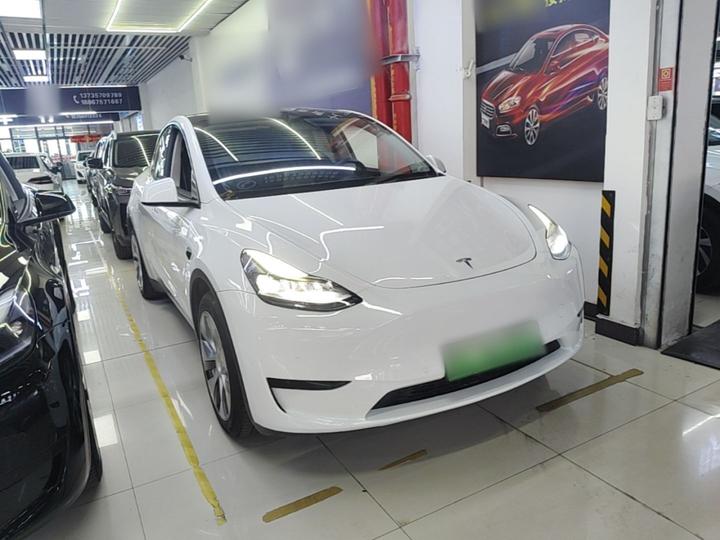 Model Y 2022 RWD photo 3