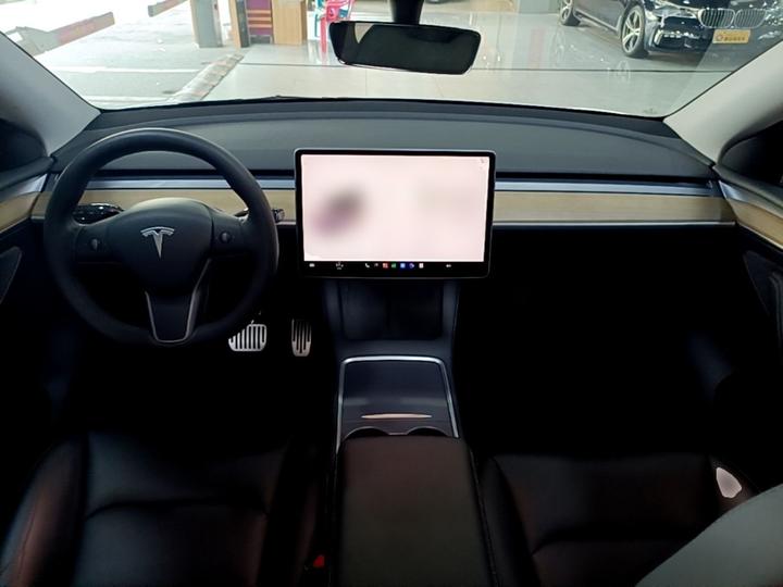 Model Y 2022 Long Range AWD photo 5