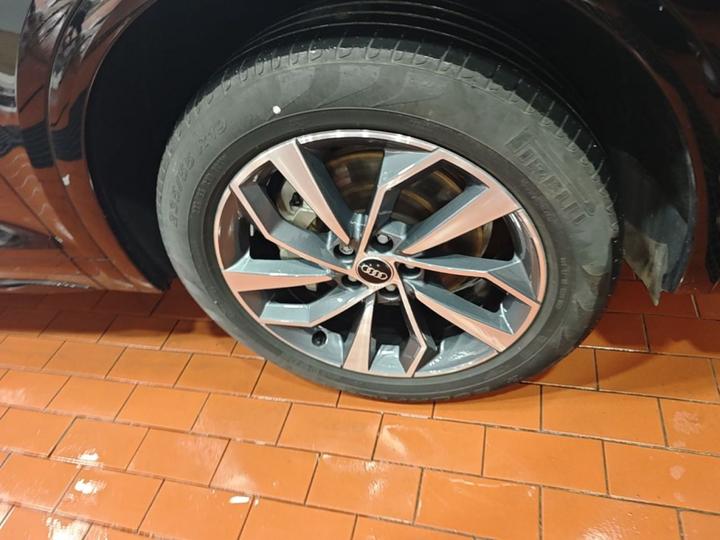 Q5L 2024 40 TFSI Luxury Dynamic photo 8