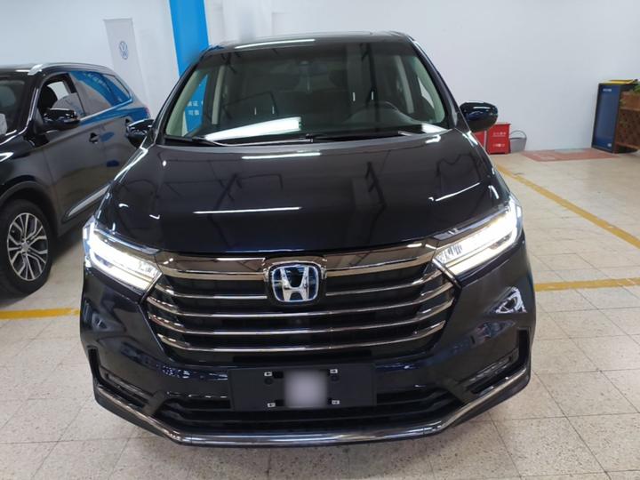 Odyssey 2022 2.0L e:HEV Supreme photo 2