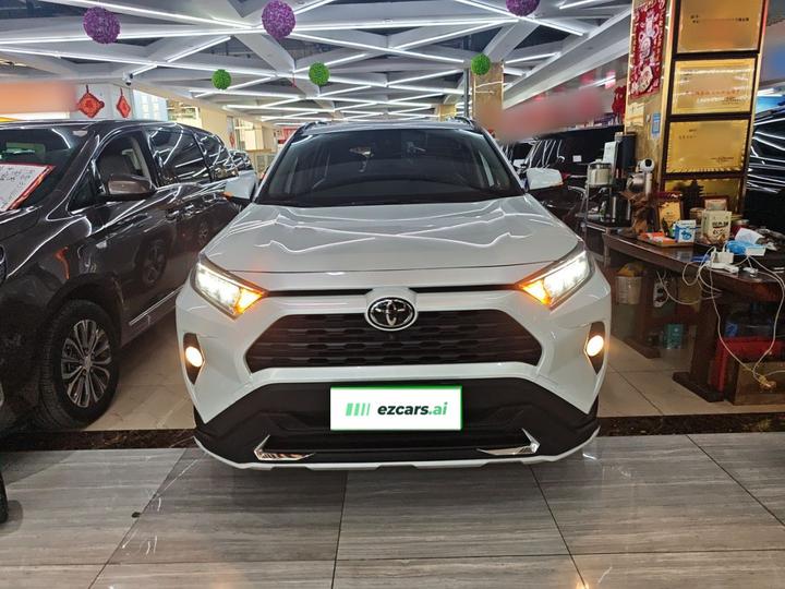 RAV4 2021 2.0L CVT AWD PLUS photo 2