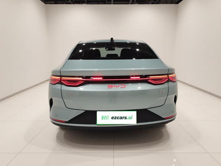 Qin L 2025 EV 470KM Leading photo 3