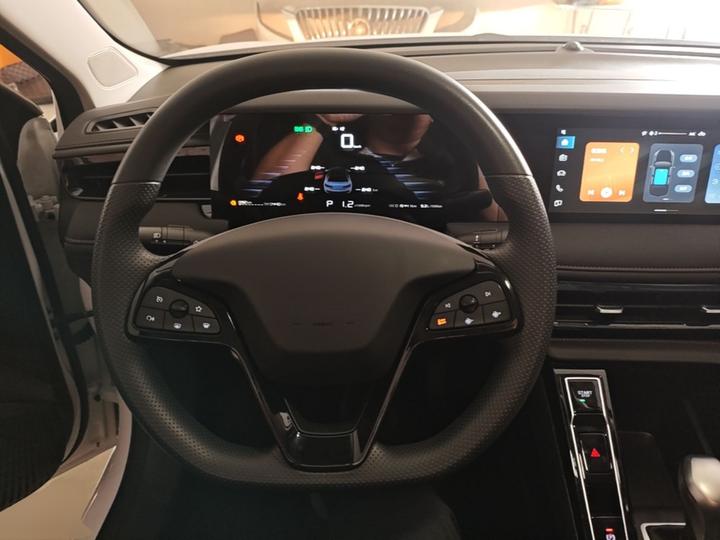 i5 2026 1.5L CVT Luxury photo 6