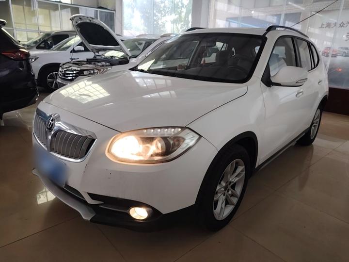 Zhonghua V5 2012 1.6L MT Luxury