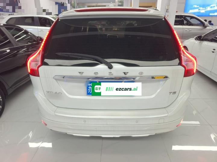 XC60 2017 T5 Upgraded photo 5