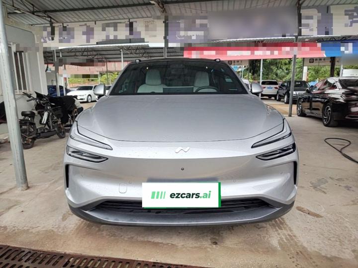 L60 2024 60kWh RWD photo 2