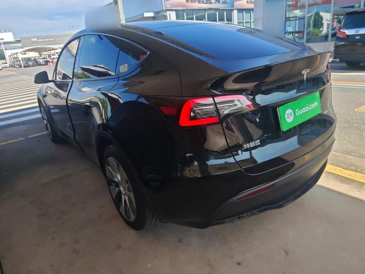 Model Y 2022 Facelift RWD photo 4
