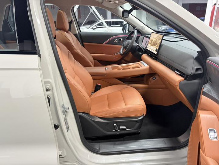 MAX 2025 Hi4 165 Ultra ADAS photo 8